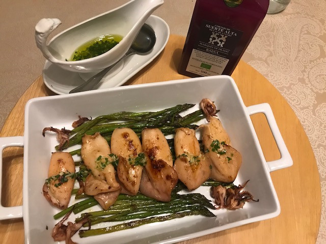 Small Squids in Extra Virgin Olive Oil